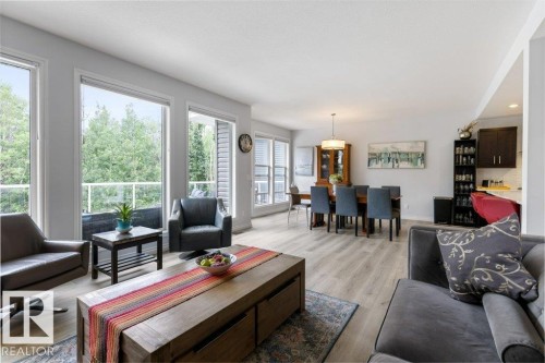 2335 Sparrow Crescent Nw, Edmonton, AB - Indoor Photo Showing Living Room