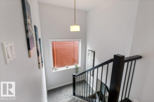 2335 Sparrow Crescent Nw, Edmonton, AB - Indoor Photo Showing Other Room
