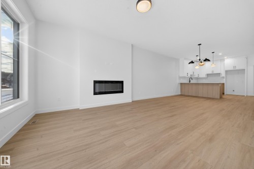 3734 Erlanger Drive Nw, Edmonton, AB - Indoor With Fireplace