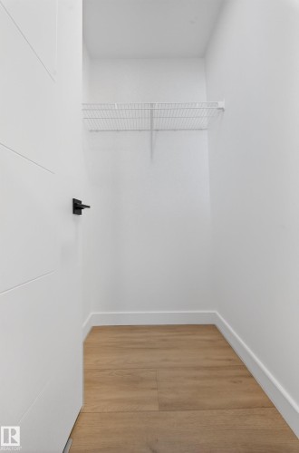 3734 Erlanger Drive Nw, Edmonton, AB - Indoor With Storage