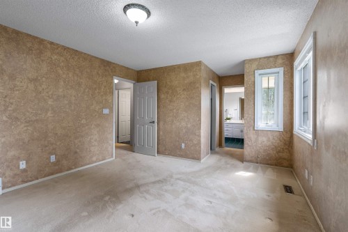 69 Harwood Drive, St. Albert, AB - Indoor Photo Showing Other Room