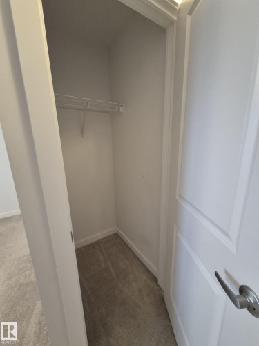 Built-in wire shelving unit - Edmonton, AB - Indoor