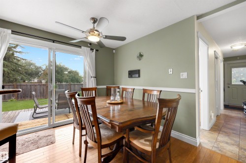 11233 34A Avenue Nw, Edmonton, AB - Indoor Photo Showing Dining Room