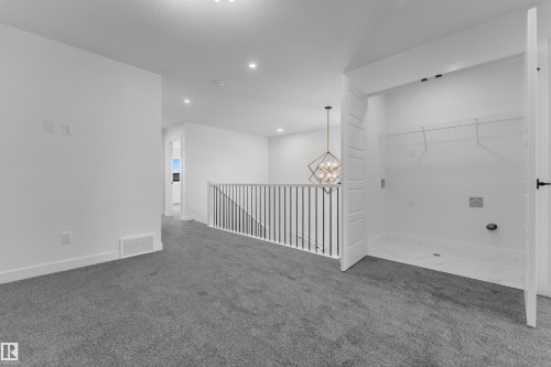 10709 98 Street, Morinville, AB - Indoor Photo Showing Other Room