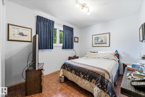 7 Falstaff Avenue, St. Albert, AB - Indoor Photo Showing Bedroom