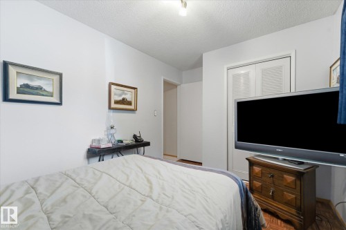 7 Falstaff Avenue, St. Albert, AB - Indoor Photo Showing Bedroom