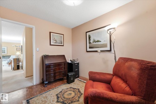 7 Falstaff Avenue, St. Albert, AB - Indoor