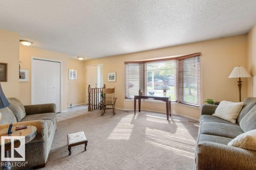 57 Patterson Crescent, St. Albert, AB - Indoor Photo Showing Living Room