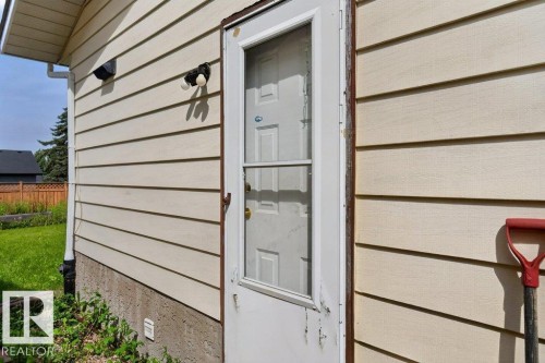 6230 36A Avenue Nw, Edmonton, AB - Outdoor With Exterior