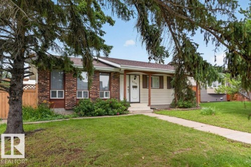 6230 36A Avenue Nw, Edmonton, AB - Outdoor With Facade