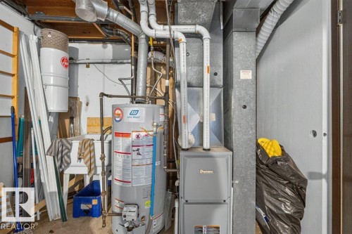 6230 36A Avenue Nw, Edmonton, AB - Indoor Photo Showing Basement