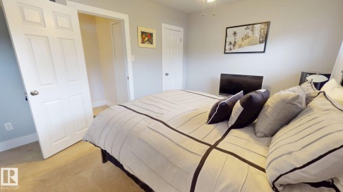 15627 83 Avenue Nw, Edmonton, AB - Indoor Photo Showing Bedroom