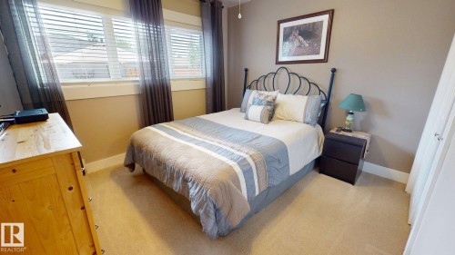 15627 83 Avenue Nw, Edmonton, AB - Indoor Photo Showing Bedroom