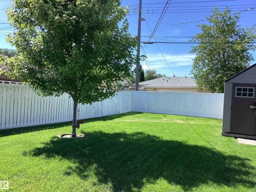 15627 83 Avenue Nw, Edmonton, AB - Outdoor