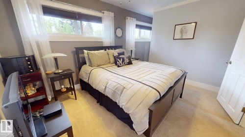 15627 83 Avenue Nw, Edmonton, AB - Indoor Photo Showing Bedroom