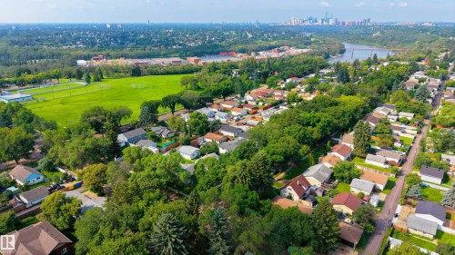3829 113 Avenue Nw, Edmonton, AB - Outdoor With View