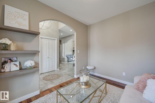 876 Hodgins Road Nw, Edmonton, AB - Indoor