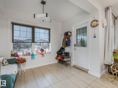 876 Hodgins Road Nw, Edmonton, AB - Indoor Photo Showing Other Room