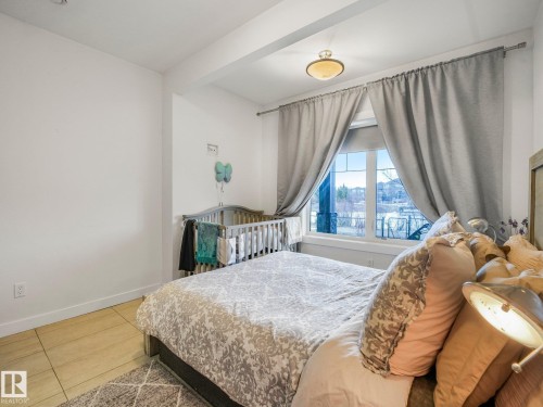 876 Hodgins Road Nw, Edmonton, AB - Indoor Photo Showing Bedroom