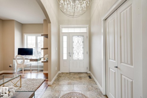876 Hodgins Road Nw, Edmonton, AB - Indoor Photo Showing Other Room