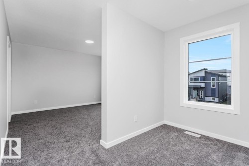 42 Chartres Close, St. Albert, AB - Indoor Photo Showing Other Room
