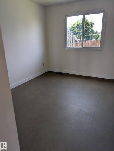 13818 114 Street Nw, Edmonton, AB - Indoor Photo Showing Other Room