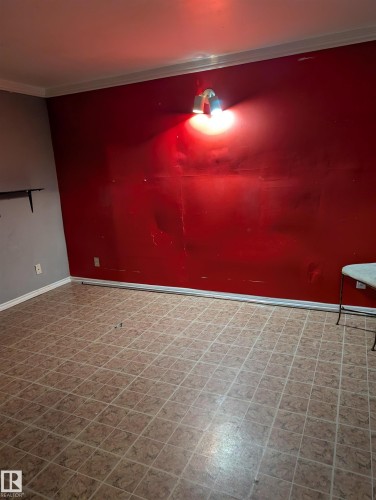 13818 114 Street Nw, Edmonton, AB - Indoor Photo Showing Other Room