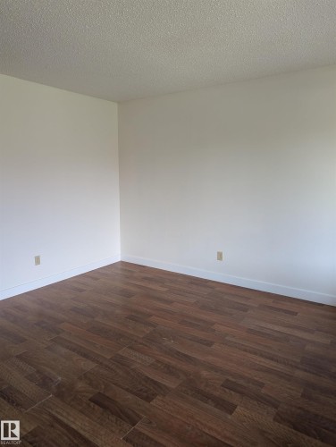 13818 114 Street Nw, Edmonton, AB - Indoor Photo Showing Other Room
