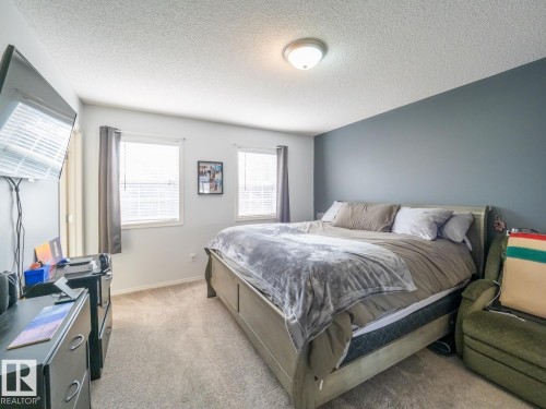 12124 17 Avenue Sw, Edmonton, AB - Indoor Photo Showing Bedroom