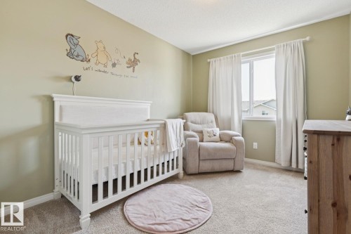 8060 Evans Crescent Nw, Edmonton, AB - Indoor Photo Showing Bedroom