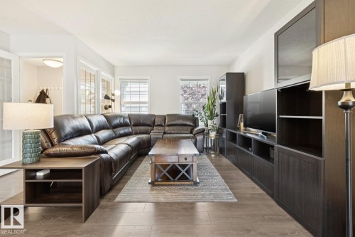 8060 Evans Crescent Nw, Edmonton, AB - Indoor Photo Showing Living Room