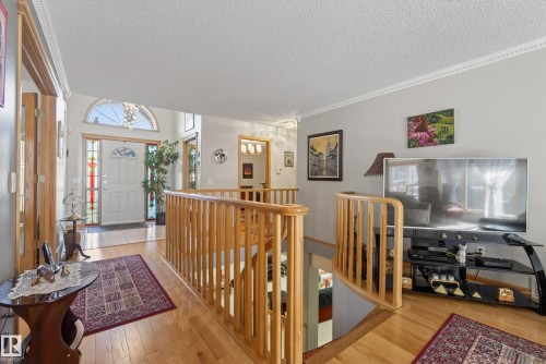 433 Twin Brooks Crescent Nw, Edmonton, AB - Indoor Photo Showing Other Room