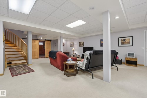 433 Twin Brooks Crescent Nw, Edmonton, AB - Indoor