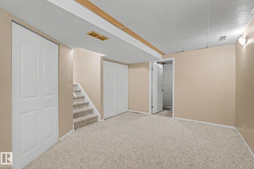 29 Mathias Avenue, Spruce Grove, AB - Indoor Photo Showing Other Room