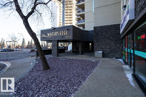 #1002 10149 Saskatchewan Dr Nw, Edmonton, AB - Outdoor