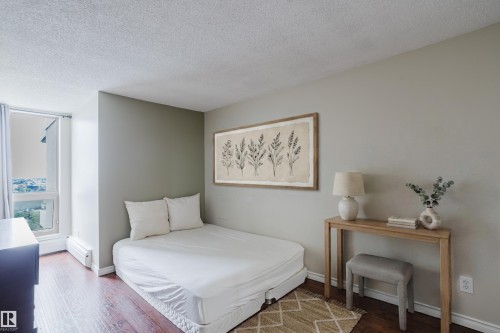 #1002 10149 Saskatchewan Dr Nw, Edmonton, AB - Indoor Photo Showing Bedroom