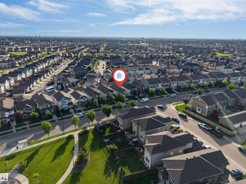 Residential neighborhood with established streetscapes and a community green space - 2040 24 Street Nw, Edmonton, AB - Outdoor With View