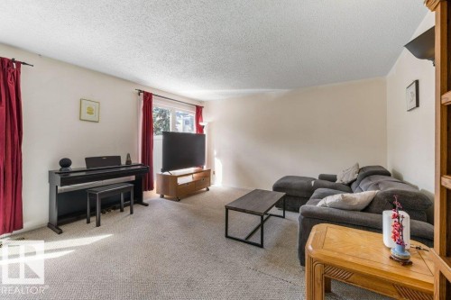 3237 132A Avenue Nw, Edmonton, AB - Indoor