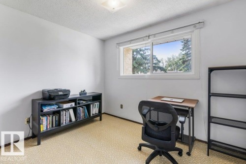 3237 132A Avenue Nw, Edmonton, AB - Indoor Photo Showing Office