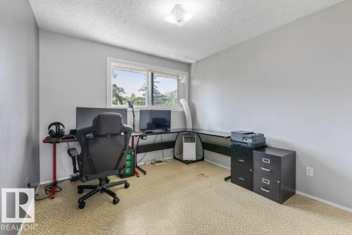 3237 132A Avenue Nw, Edmonton, AB - Indoor Photo Showing Office