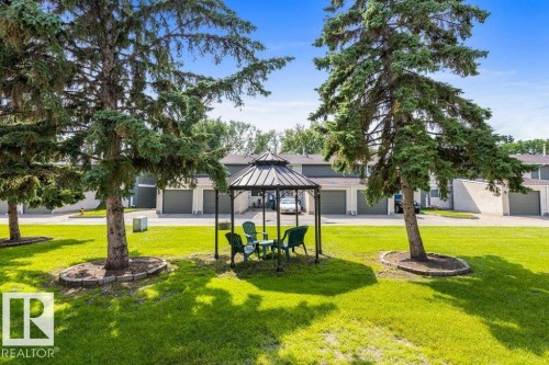 3237 132A Avenue Nw, Edmonton, AB - Outdoor