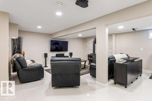 68 Fleetwood Crescent, St. Albert, AB - Indoor