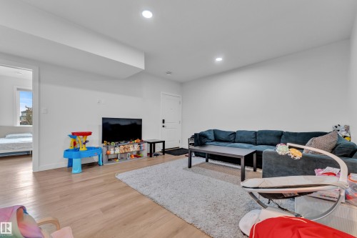 4514 63 Street, Beaumont, AB - Indoor