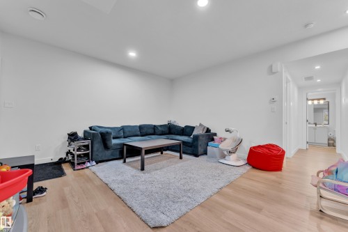 4514 63 Street, Beaumont, AB - Indoor