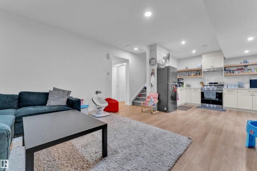 4514 63 Street, Beaumont, AB - Indoor