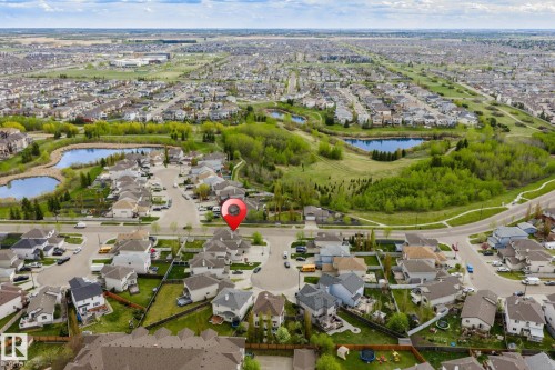 Residential neighborhood featuring a series of developed properties - 3403 23 Nw, Edmonton, AB - Outdoor With View