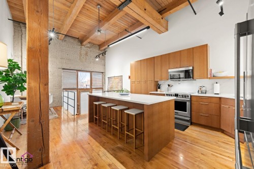 10309 107 Street Nw, Edmonton, AB - Indoor Photo Showing Kitchen