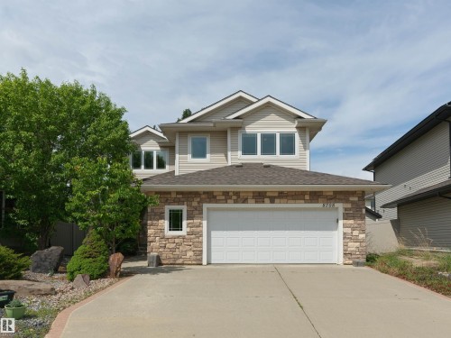 8708 207 Street Nw, Edmonton, AB - Outdoor