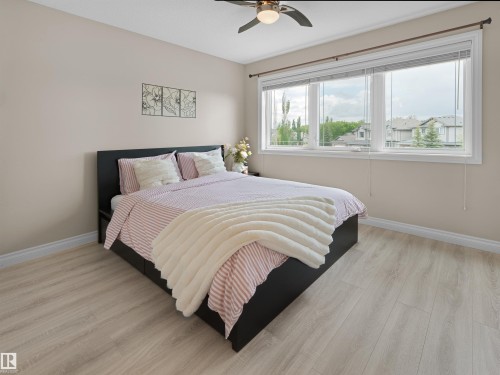 8708 207 Street Nw, Edmonton, AB - Indoor Photo Showing Bedroom