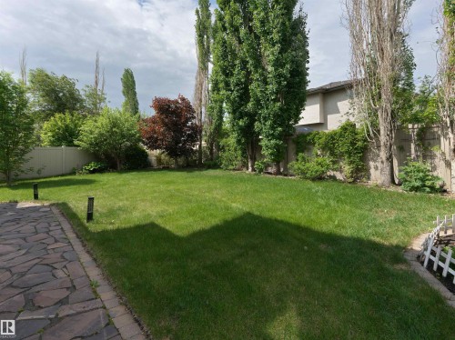 8708 207 Street Nw, Edmonton, AB - Outdoor